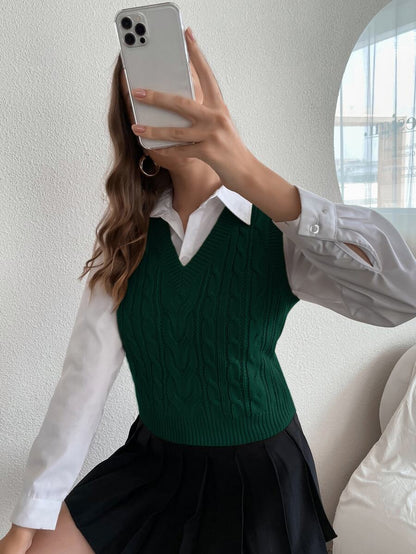 Winifred Classic Cable Knit V-Neck Sleeveless Sweater Vest - Forest Green