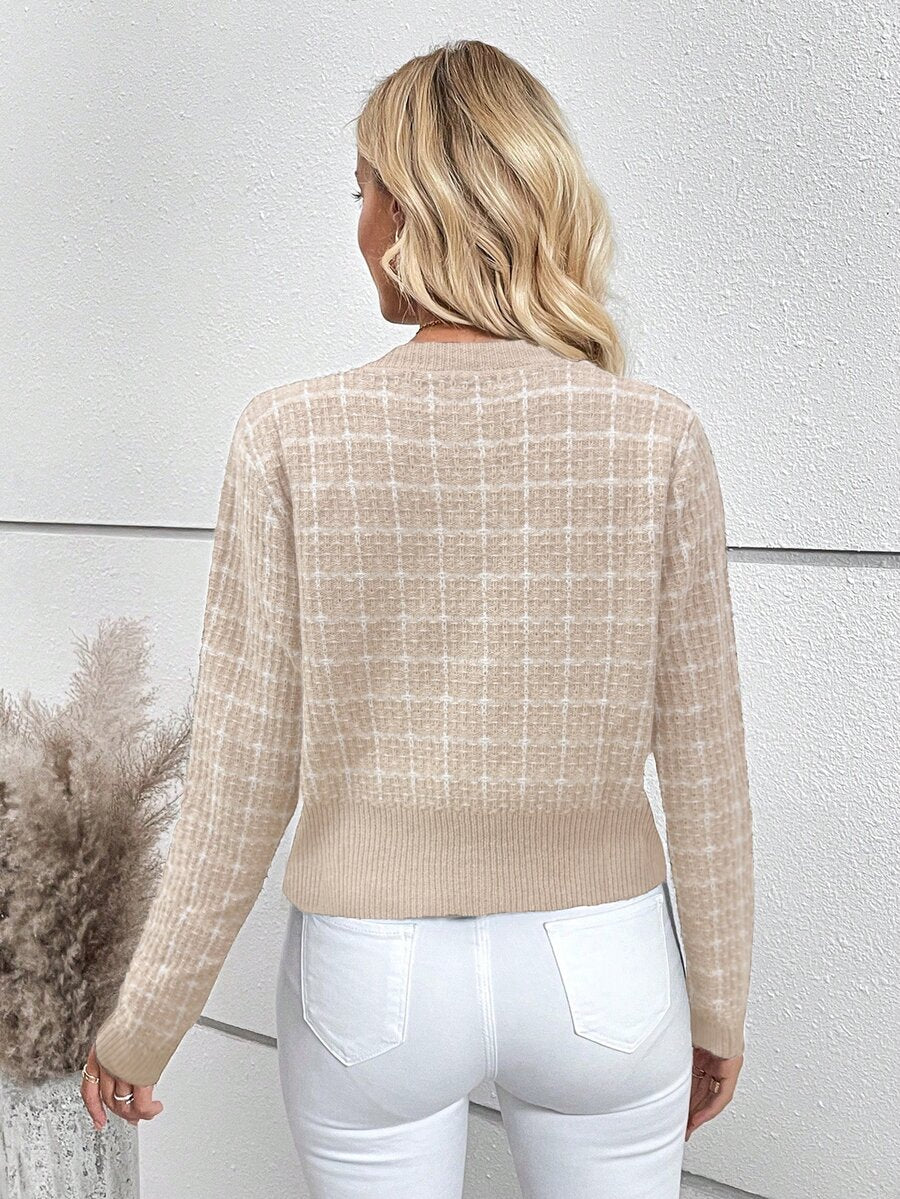 Cheltenham Plaid Tweed Look Cropped Knit Cardigan with Buttons