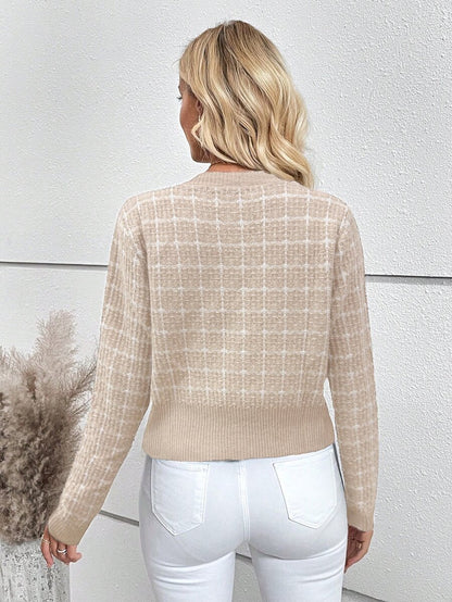 Cheltenham Plaid Tweed Look Cropped Knit Cardigan with Buttons