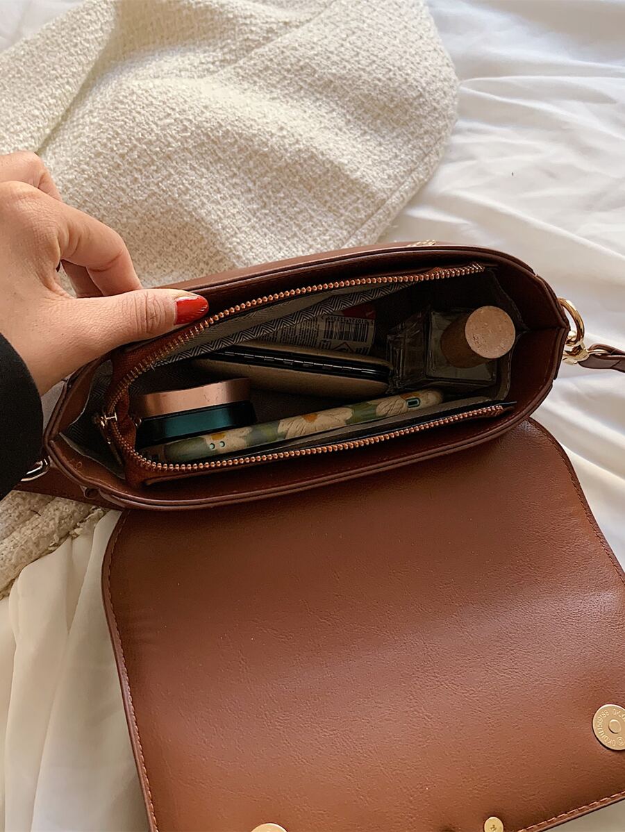 Kilkenny Vintage Flap Crossbody Bag with Buckle Strap