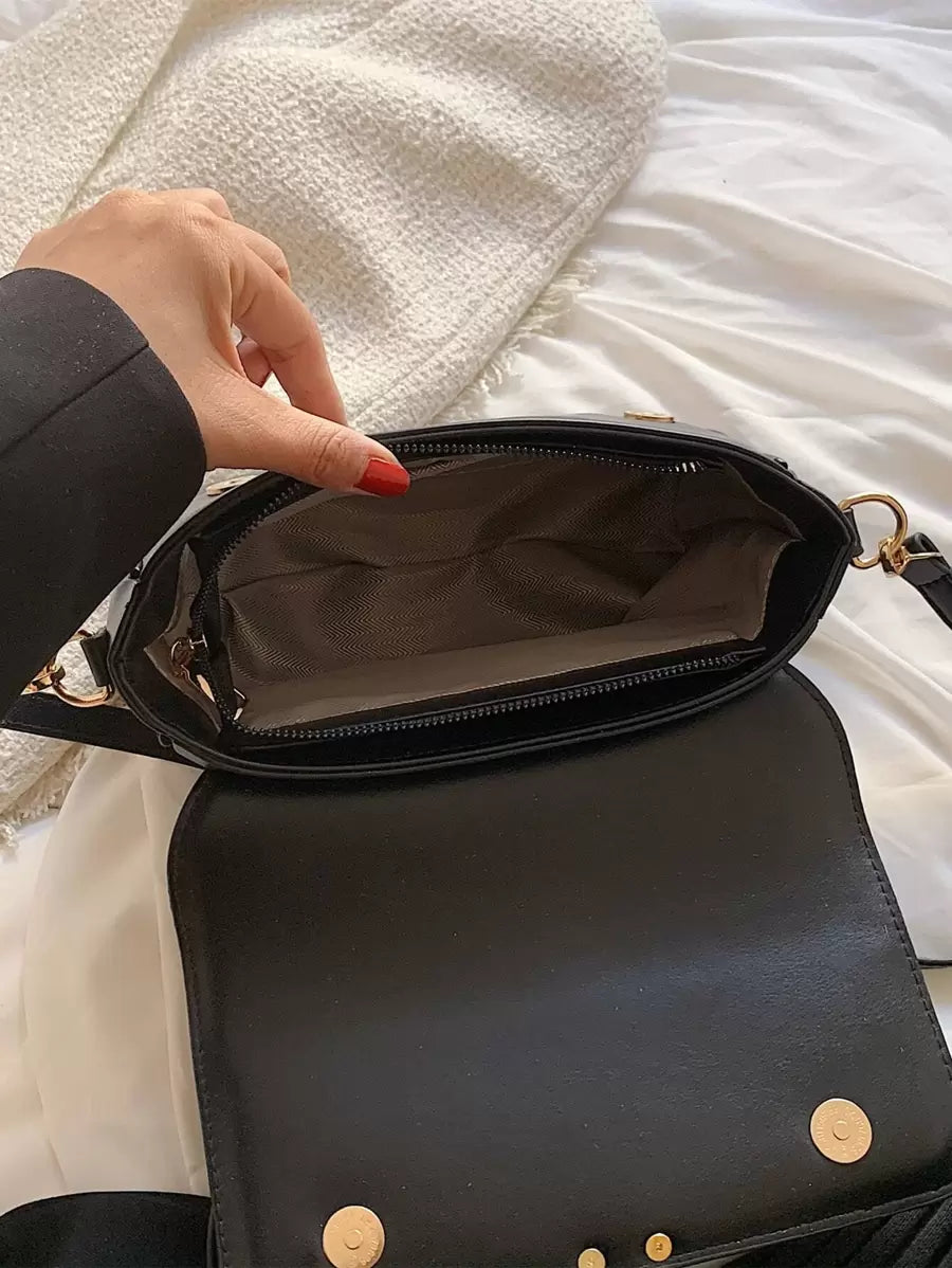 Kilkenny Vintage Flap Crossbody Bag with Buckle Strap
