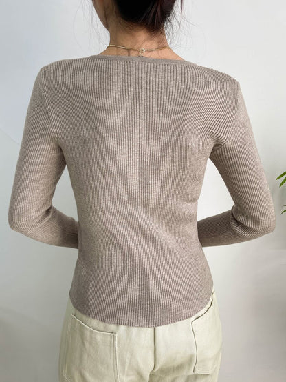 Krakow Ribbed Knit Crew Neck Fitted Pullover Sweater
