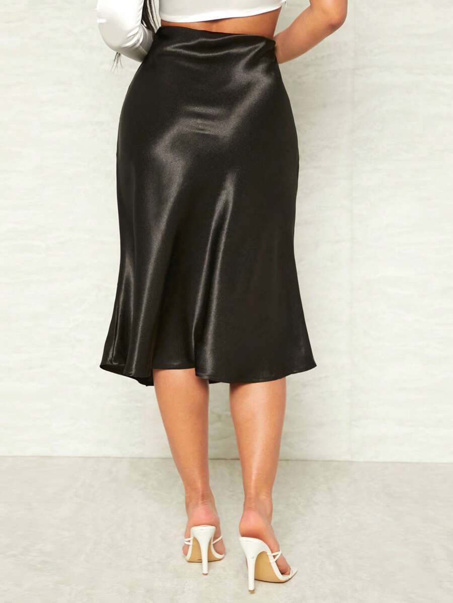 Women's Satin Midi Skirt, Side Zip Silky A-Line Skirt for Evening and Wedding Guest - Burgundy
