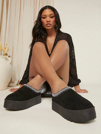 Solezae Women's Faux Suede Round Toe Slip On Fluffy Flatform Slippers Mother's Day Present For Christmas Valentine's Day Mensa