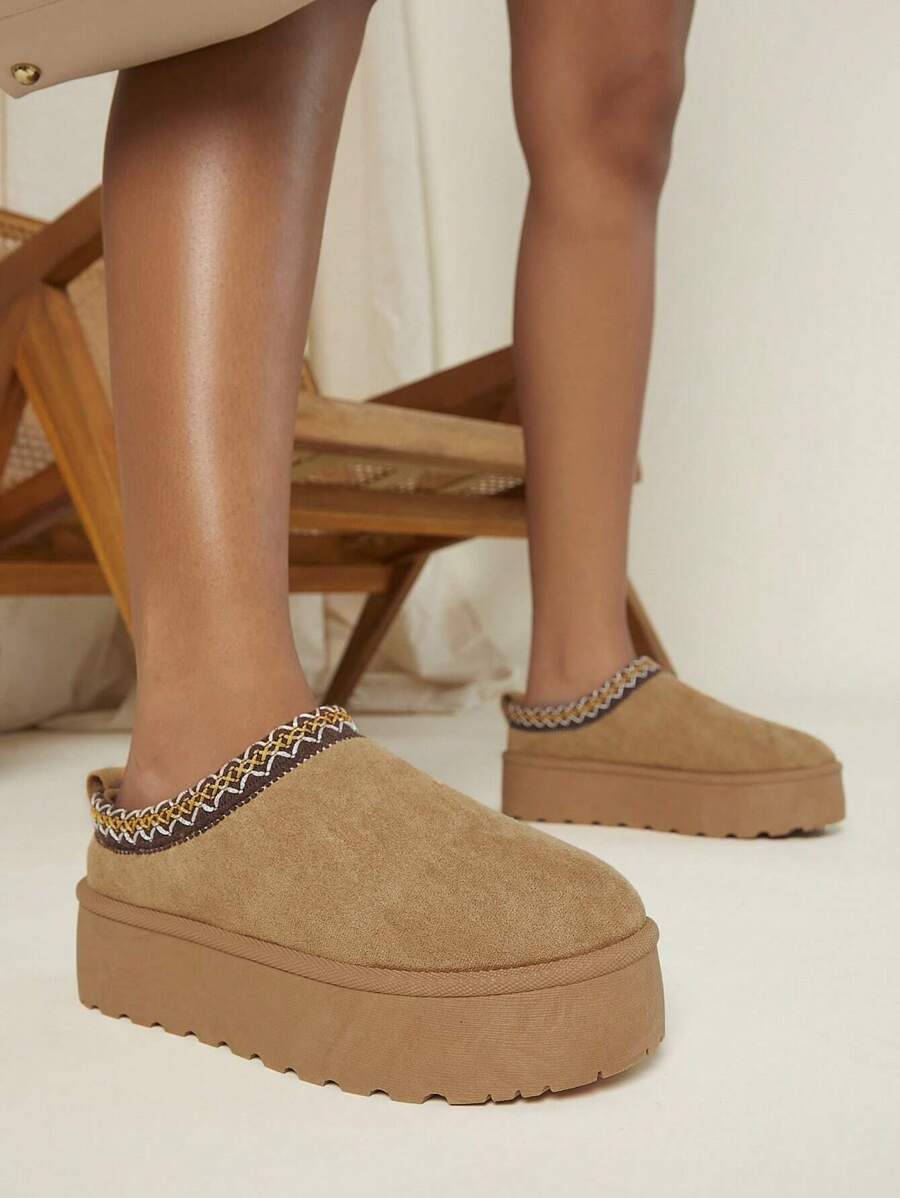 Solezae Women's Faux Suede Round Toe Slip On Fluffy Flatform Slippers Mother's Day Present For Christmas Valentine's Day Mensa