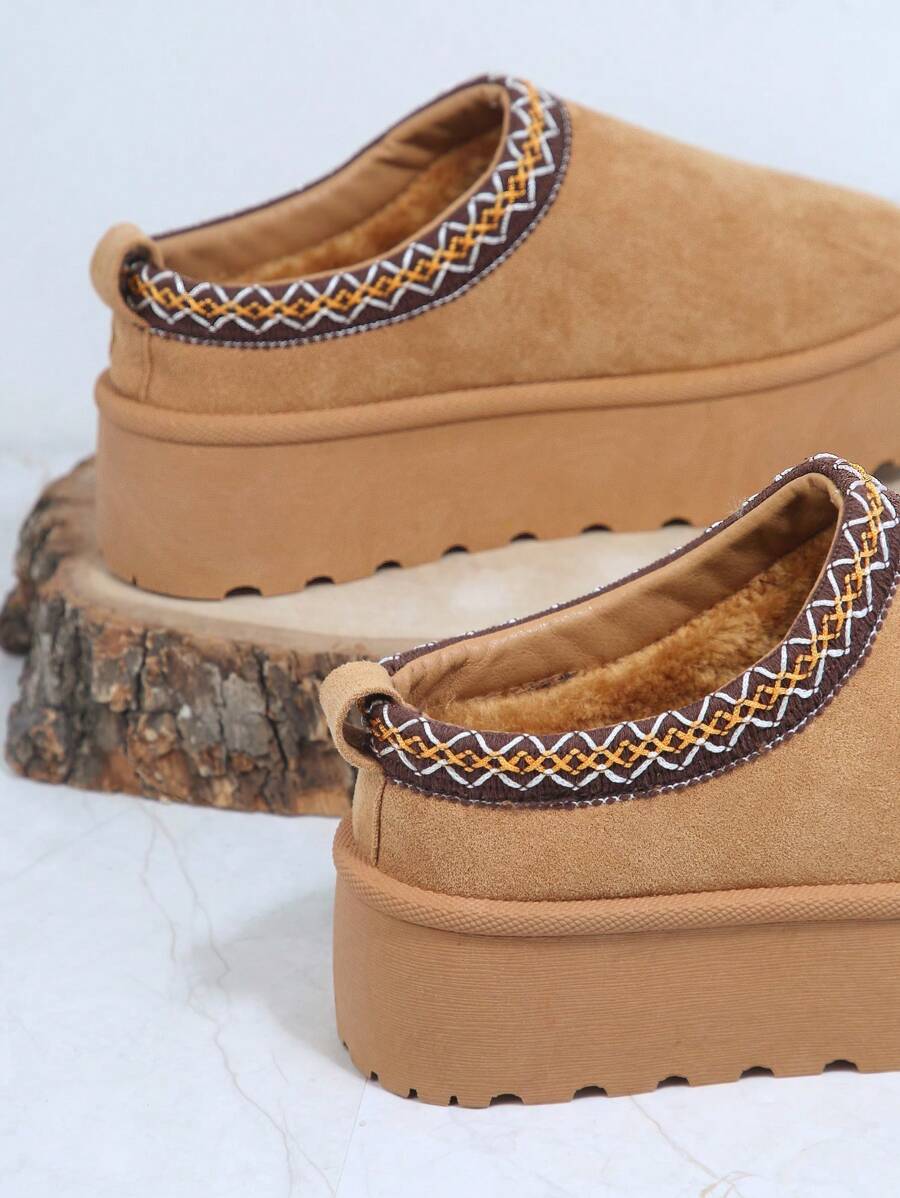 Solezae Women's Faux Suede Round Toe Slip On Fluffy Flatform Slippers Mother's Day Present For Christmas Valentine's Day Mensa