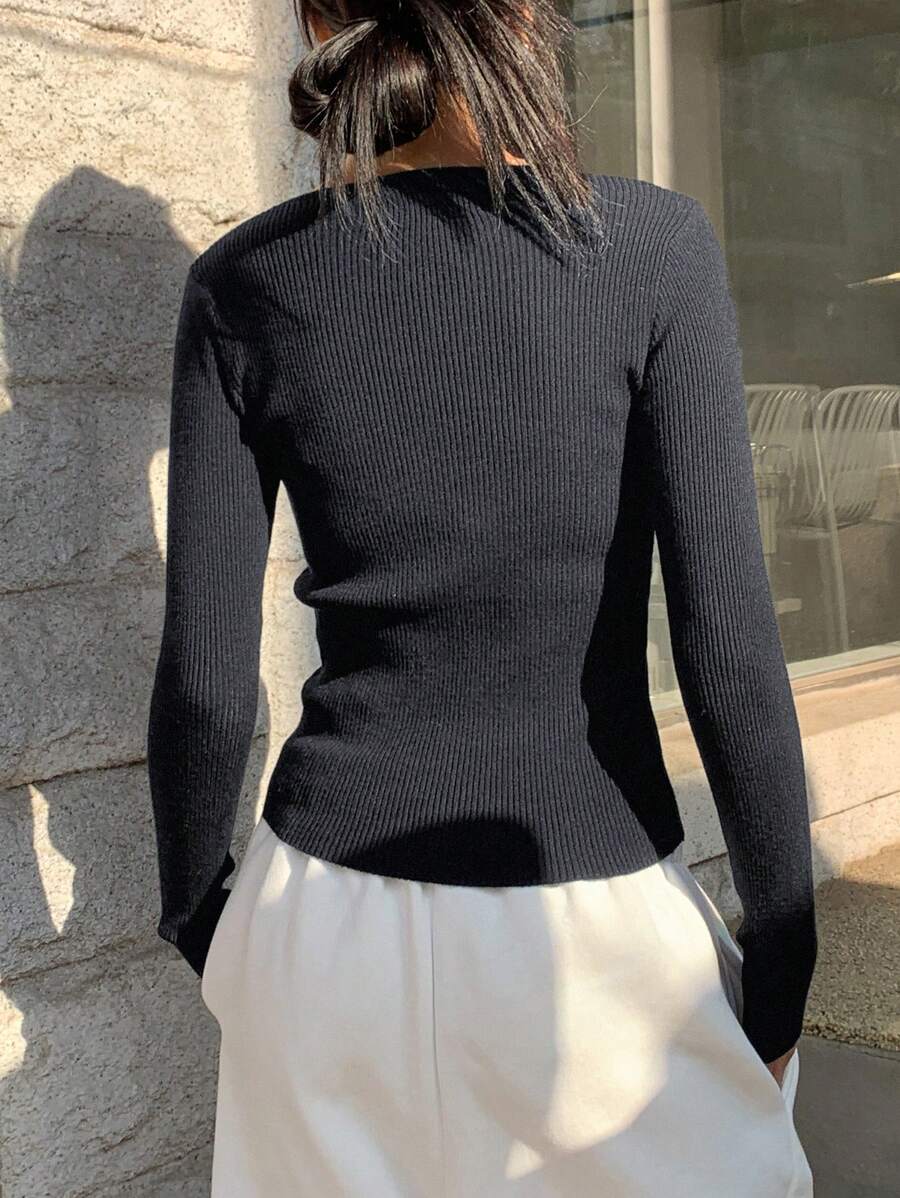 Krakow Ribbed Knit Crew Neck Fitted Pullover Sweater