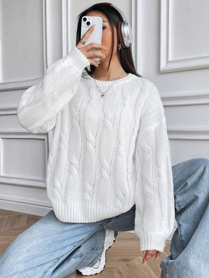Perrine Chunky Knit Sweater with Cable Pattern and Drop Shoulder - White