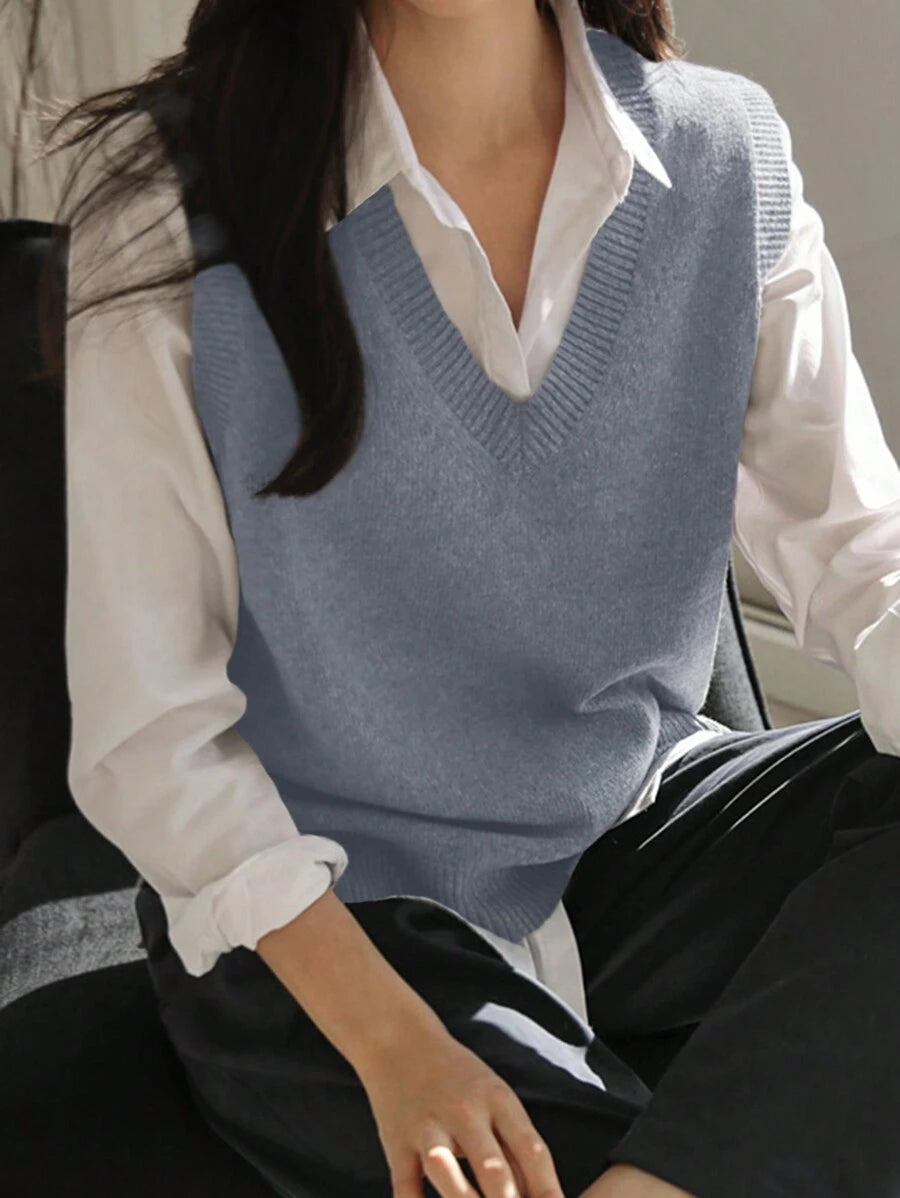 Women's V-Neck Knit Sweater Vest, Sleeveless Layering Top for Fall Work Casual - Blue