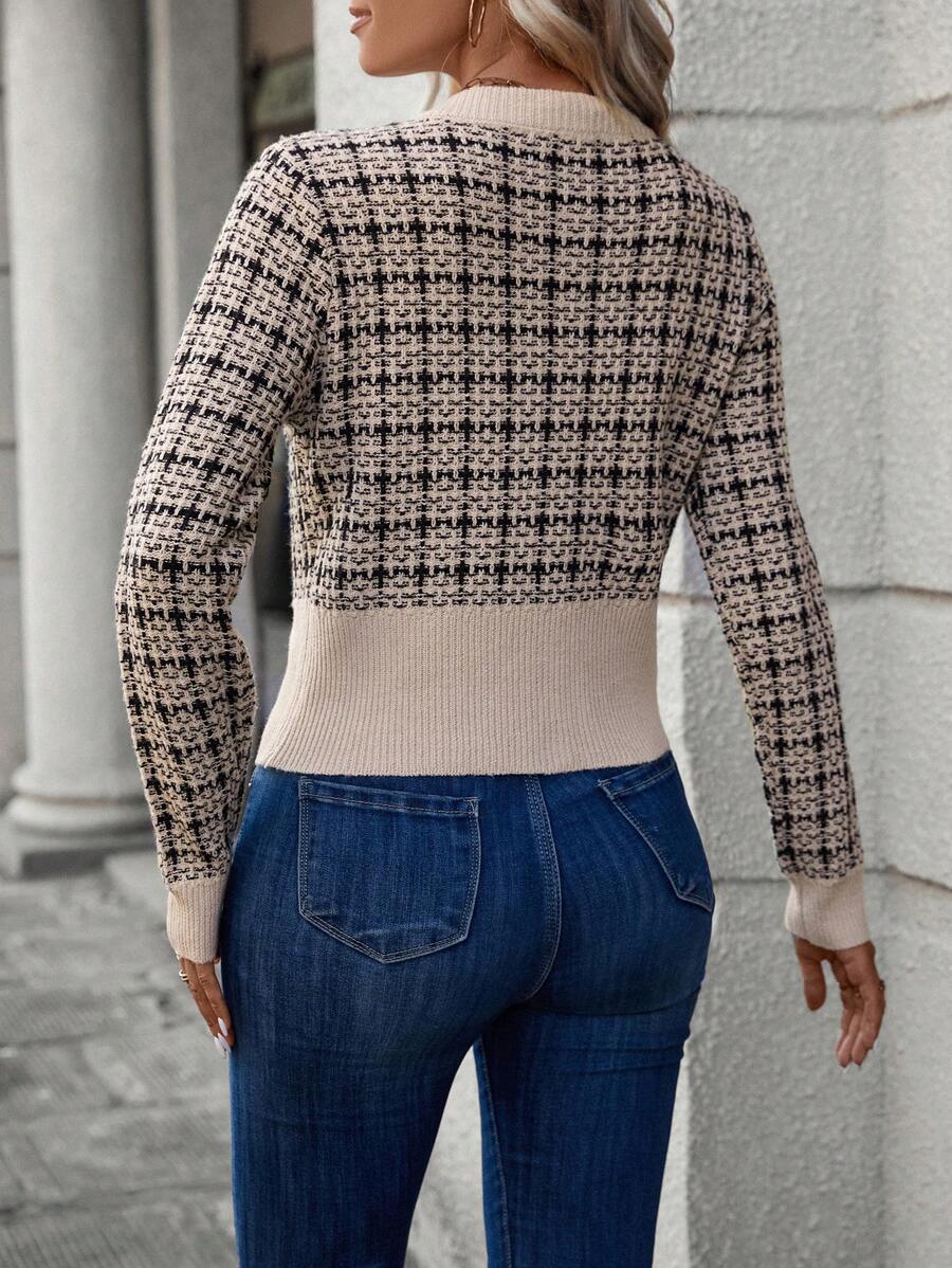 Cheltenham Plaid Tweed Look Cropped Knit Cardigan with Buttons