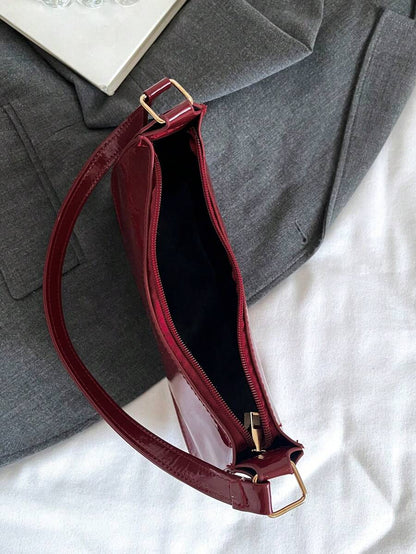 Women's Curved Shoulder Bag, Small Faux Leather Underarm Purse for Everyday and Evening