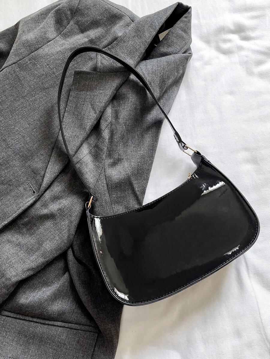 Women's Curved Shoulder Bag, Small Faux Leather Underarm Purse for Everyday and Evening