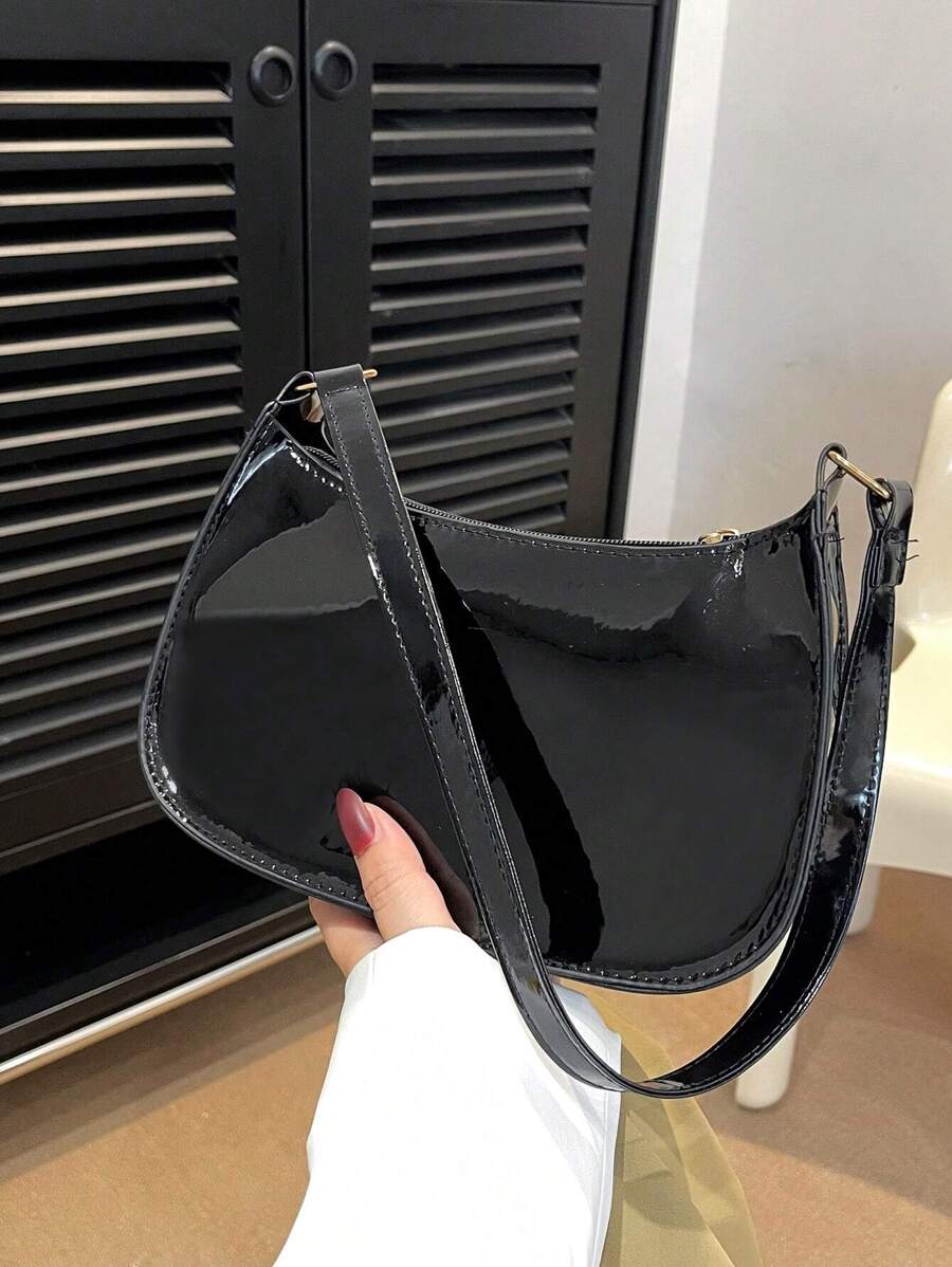Women's Curved Shoulder Bag, Small Faux Leather Underarm Purse for Everyday and Evening