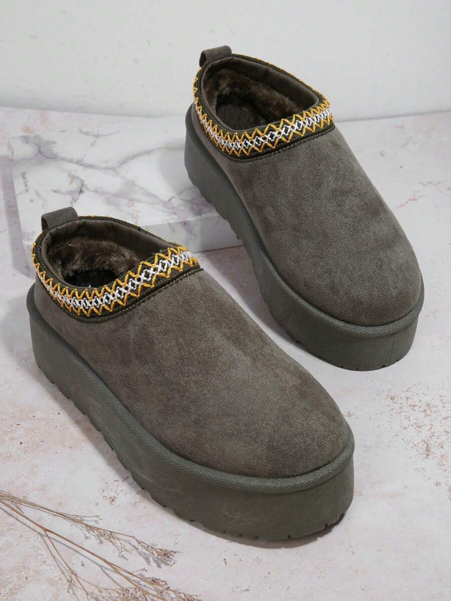Solezae Women's Faux Suede Round Toe Slip On Fluffy Flatform Slippers Mother's Day Present For Christmas Valentine's Day Mensa