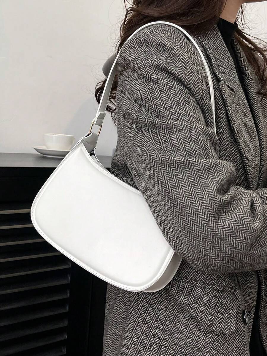 Women's Curved Shoulder Bag, Small Faux Leather Underarm Purse for Everyday and Evening