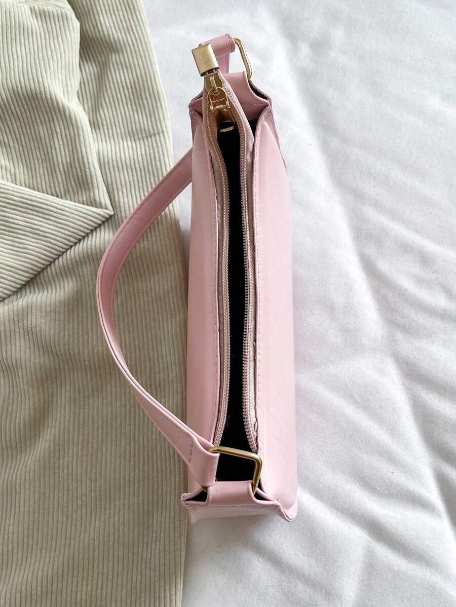 Women's Curved Shoulder Bag, Small Faux Leather Underarm Purse for Everyday and Evening