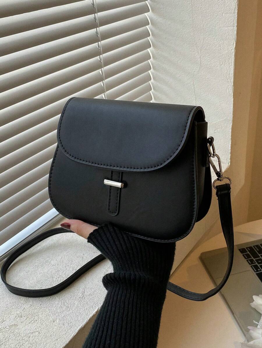 Women's Small Saddle Crossbody Bag, Faux Leather Flap Shoulder Purse with Adjustable Strap