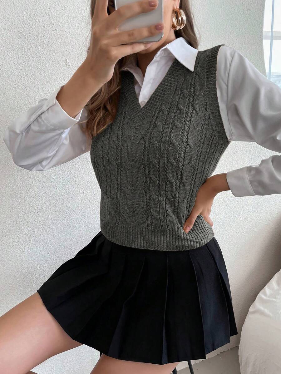 Women's Cable Knit V-Neck Sweater Vest, Sleeveless Preppy Layering Top for Fall - Dark Grey