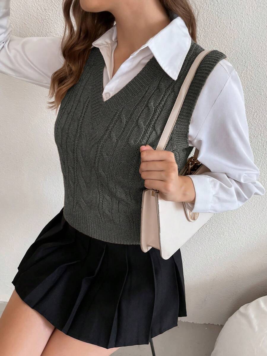 Winifred Classic Cable Knit V-Neck Sleeveless Sweater Vest - Charcoal Grey