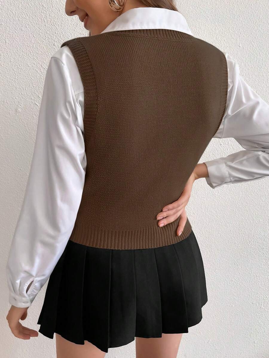Winifred Classic Cable Knit V-Neck Sleeveless Sweater Vest - Chocolate Brown
