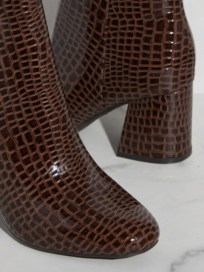 Solezae Women's Comfortable, Essential PU Zip-Up Block Heel Boots For Christmas Valentine's Day Mensa