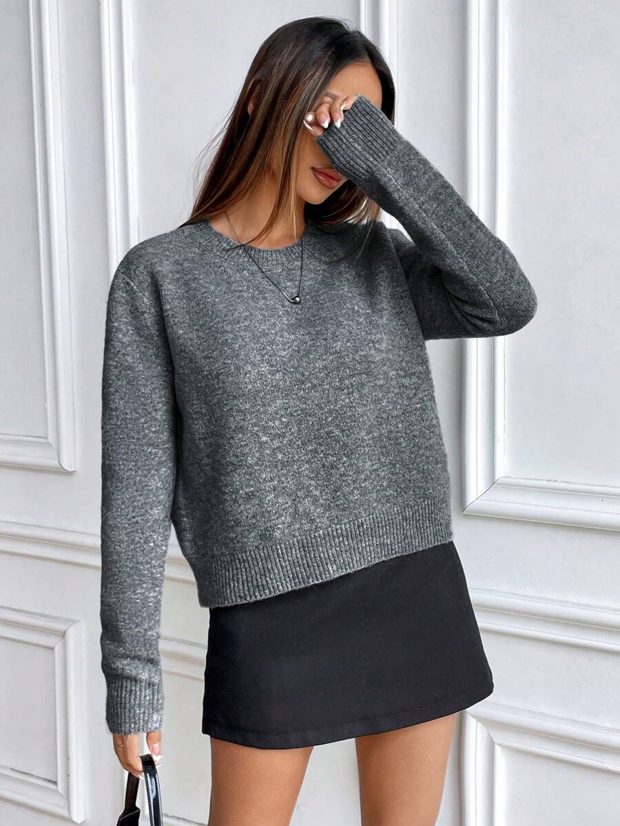 Women's Crew Neck Ribbed Knit Sweater, Fitted Pullover for Fall Winter - White