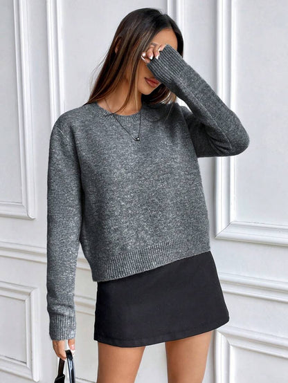Women's Crew Neck Ribbed Knit Sweater, Fitted Pullover for Fall Winter - White