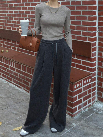Krakow Ribbed Knit Crew Neck Fitted Pullover Sweater