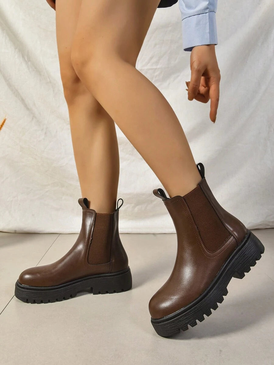 Women's Thick Sole Thermal Lined Boots, Fashionable & Versatile Black Patent Faux Leather Chelsea Ankle Boots, Black Utility Boots For Spring, Autumn & Winter. Suitable For Daily Wear, Parties, Weddings, Paired With Jeans, Dresses, Skirts, Leather, Sweate Mensa
