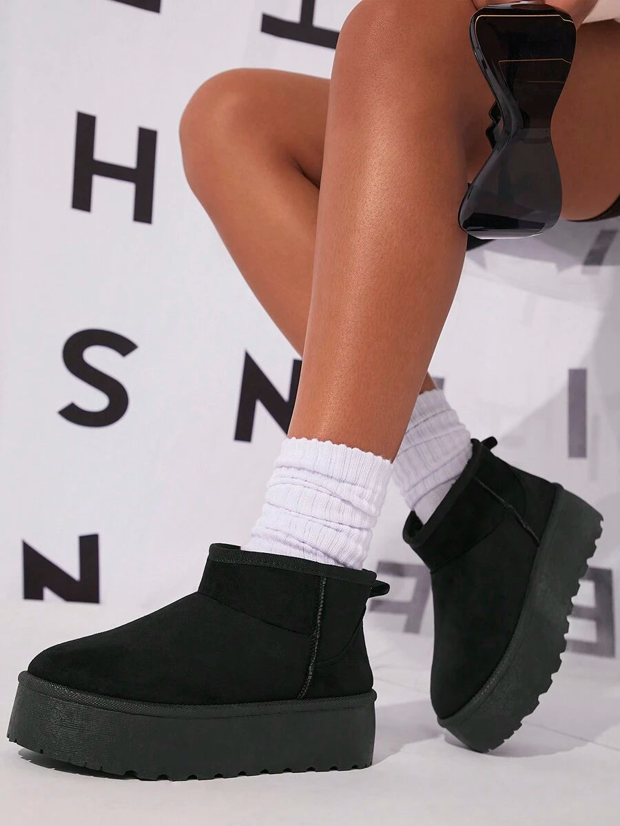 Solezae Women's Versatile Faux Suede Slip On Lug Sole Ankle Booties For Warm Mother's Day Present For Christmas Mensa