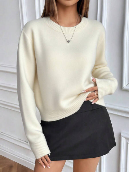 Women's Crew Neck Ribbed Knit Sweater, Fitted Pullover for Fall Winter - Light Grey