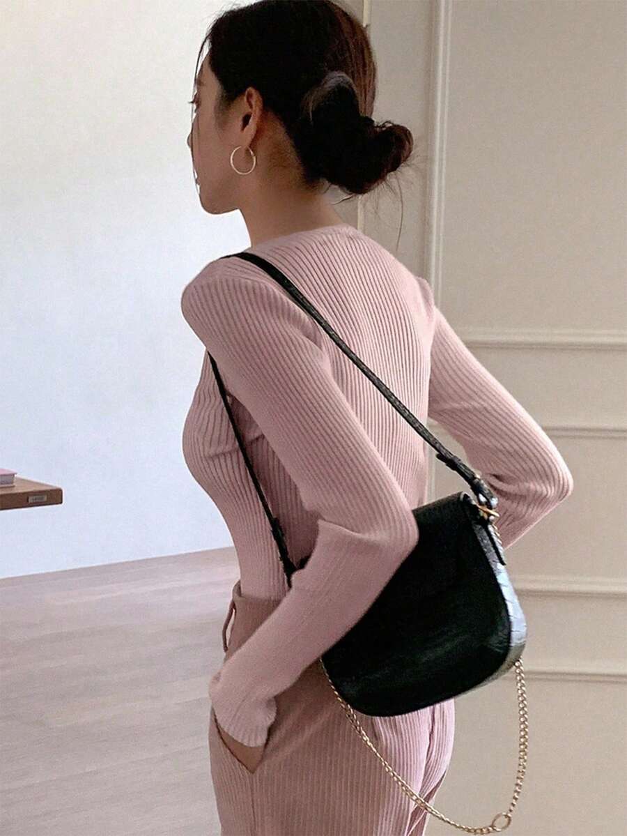 Krakow Ribbed Knit Crew Neck Fitted Pullover Sweater