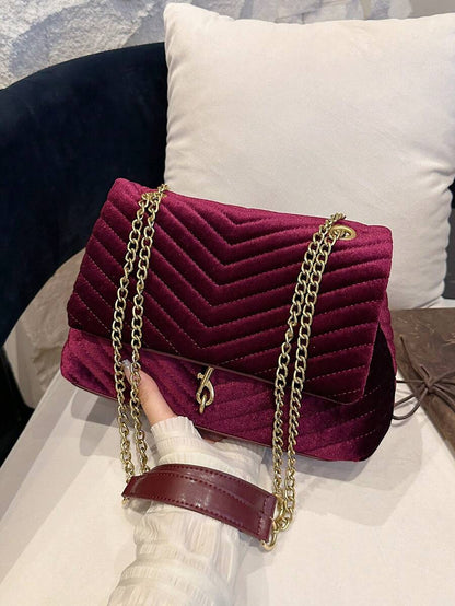 Annecy Chevron Quilted Chain Strap Crossbody Bag