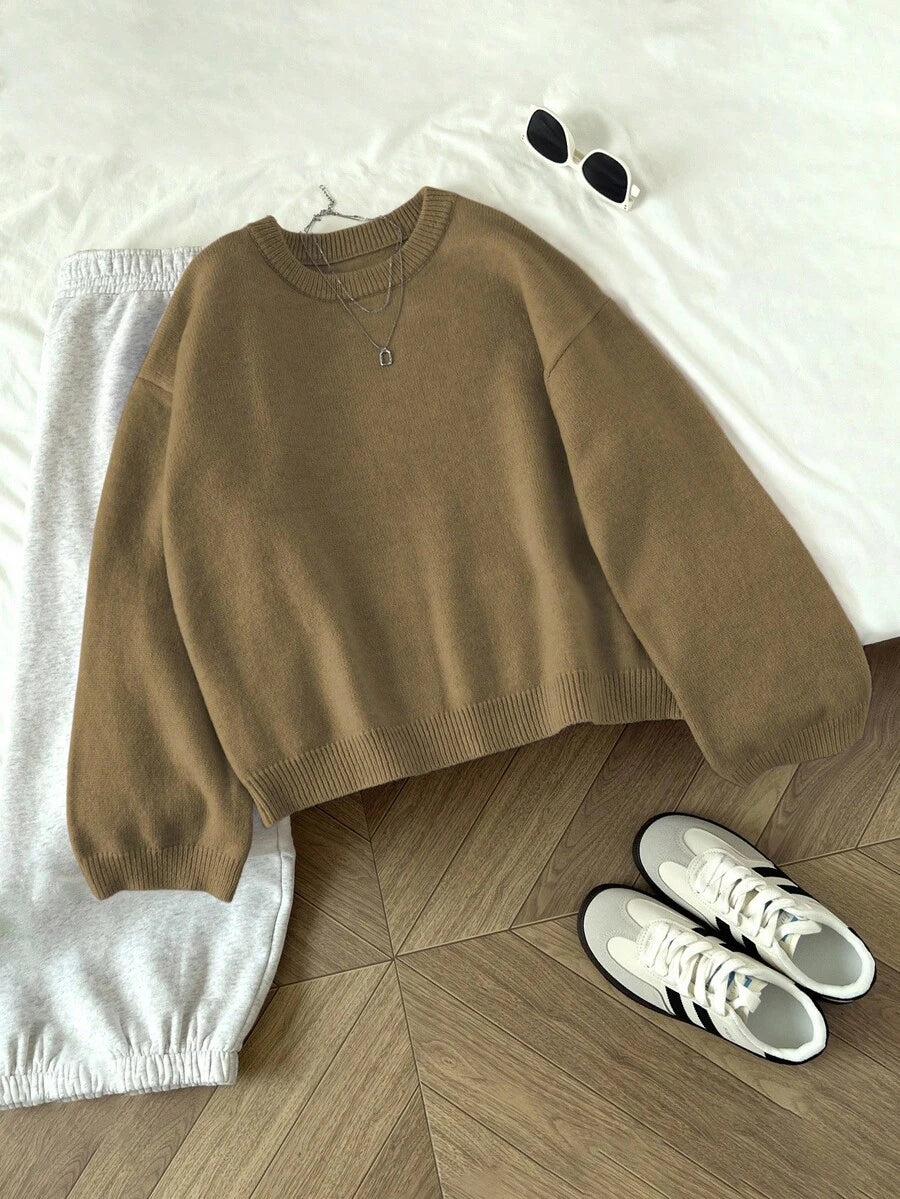 Women's Oversized Crew Neck Pullover Sweater, Relaxed Knit Sweater for Fall Winter - White