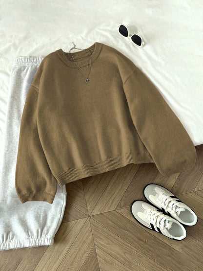 Women's Oversized Crew Neck Pullover Sweater, Relaxed Knit Sweater for Fall Winter - White