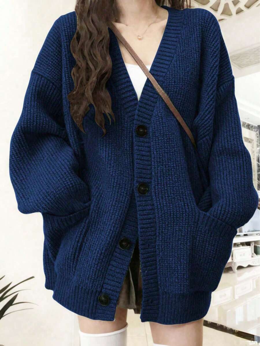 Bettina Oversized Chunky Cardigan with V Neck and Pockets - Navy