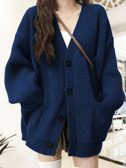 Bettina Oversized Chunky Cardigan with V Neck and Pockets - Navy