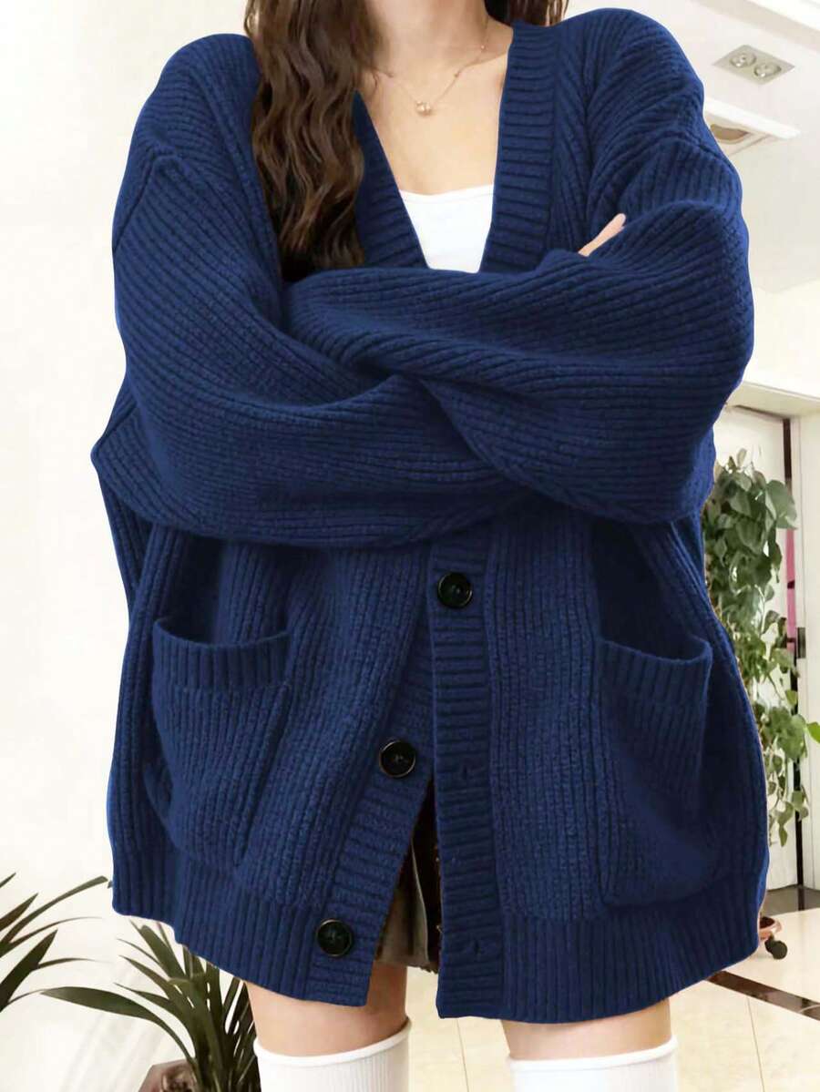 Bettina Oversized Chunky Cardigan with V Neck and Pockets - Navy