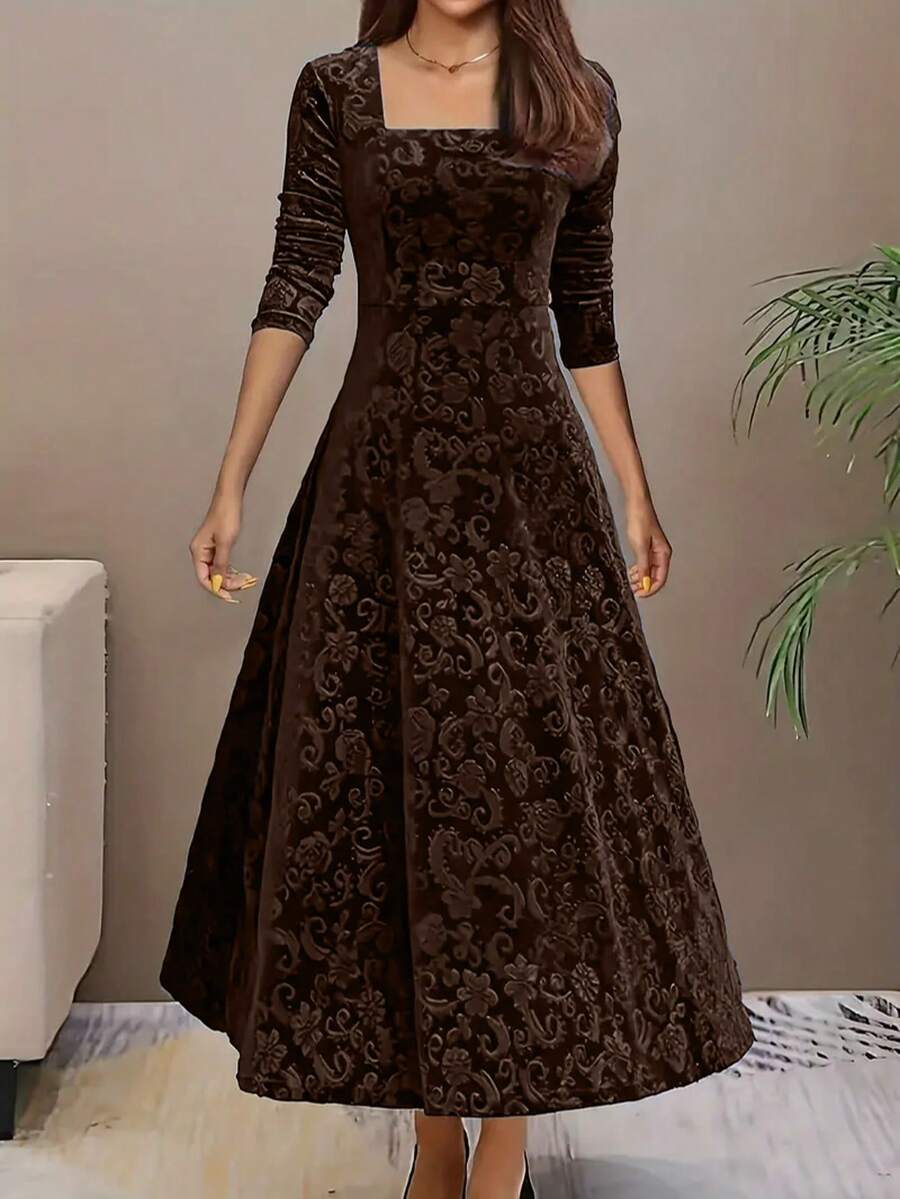 Istanbul Floral Velvet Square Neck A Line Midi Dress