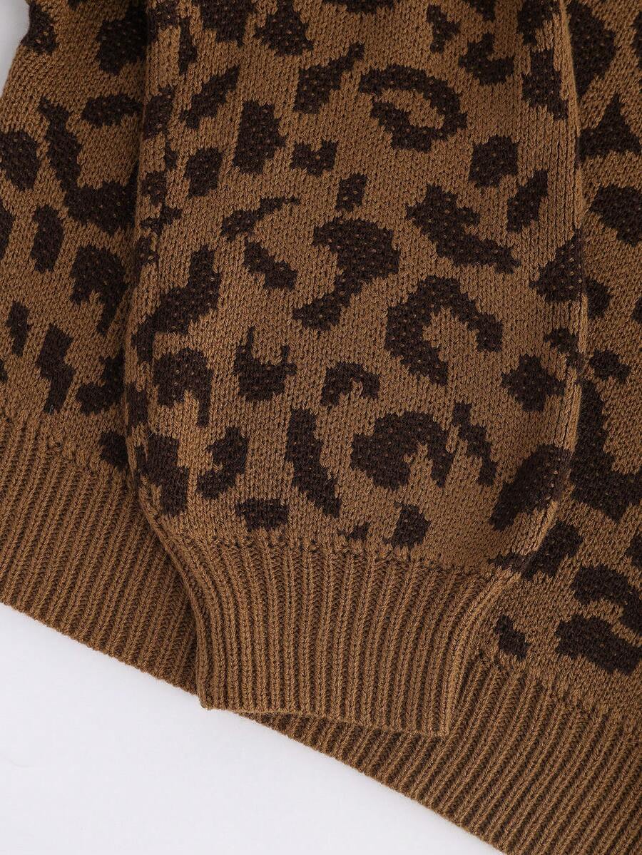 Oriana Cropped Cable Knit Sweater with Crew Neck - Leopard