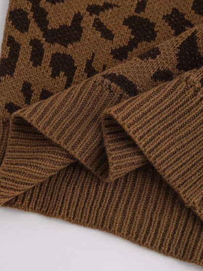 Oriana Cropped Cable Knit Sweater with Crew Neck - Leopard