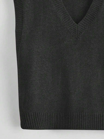 Marisa Fine Knit V-Neck Sleeveless Sweater Vest - Dark Green