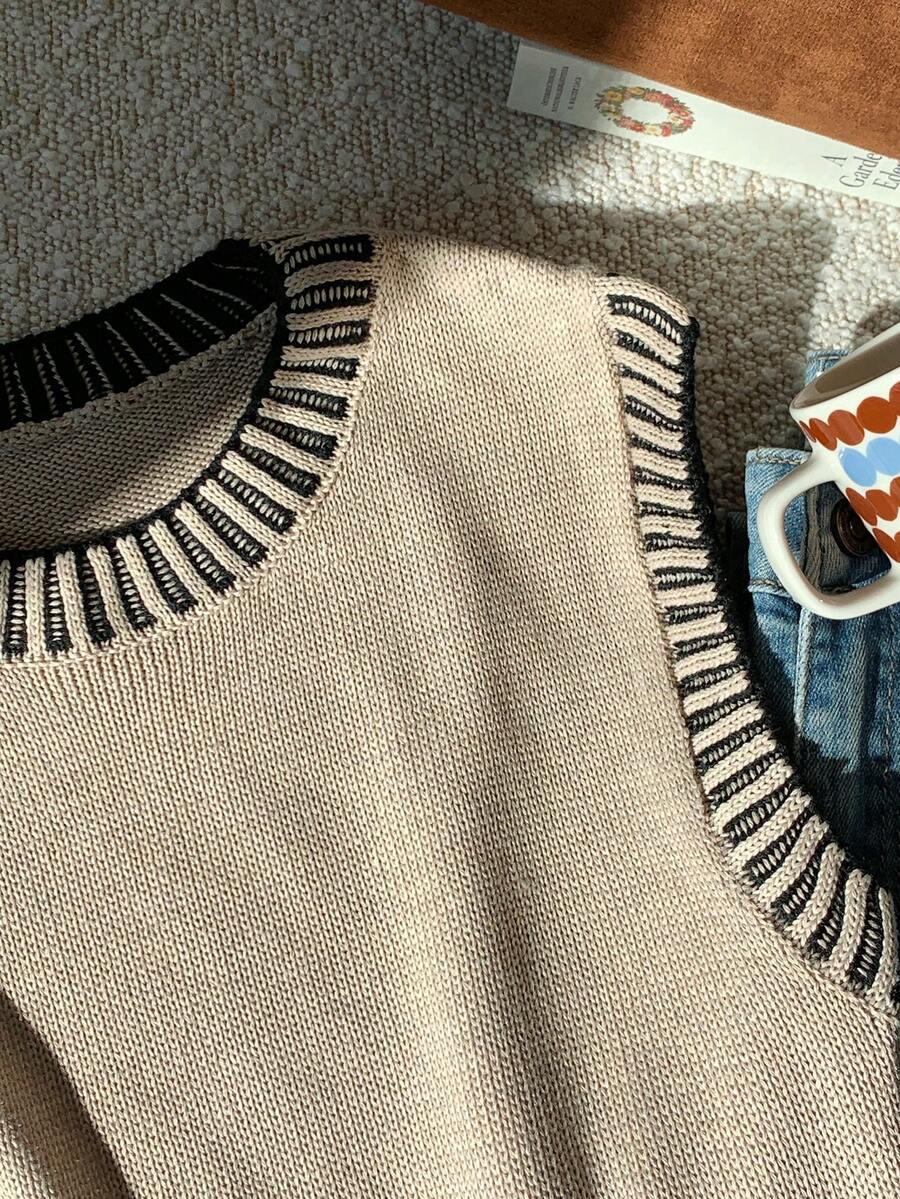 Women's Cropped Cable Knit Sweater Vest, Sleeveless Layering Top for Fall - Coffee Brown