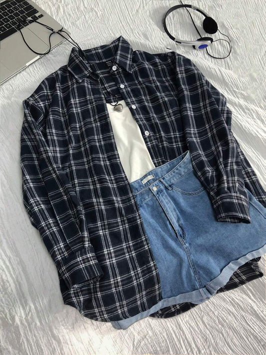 Women's Vintage Plaid Button Up Shirt, Loose Fit Long Sleeve Top for Fall Casual - Black and White