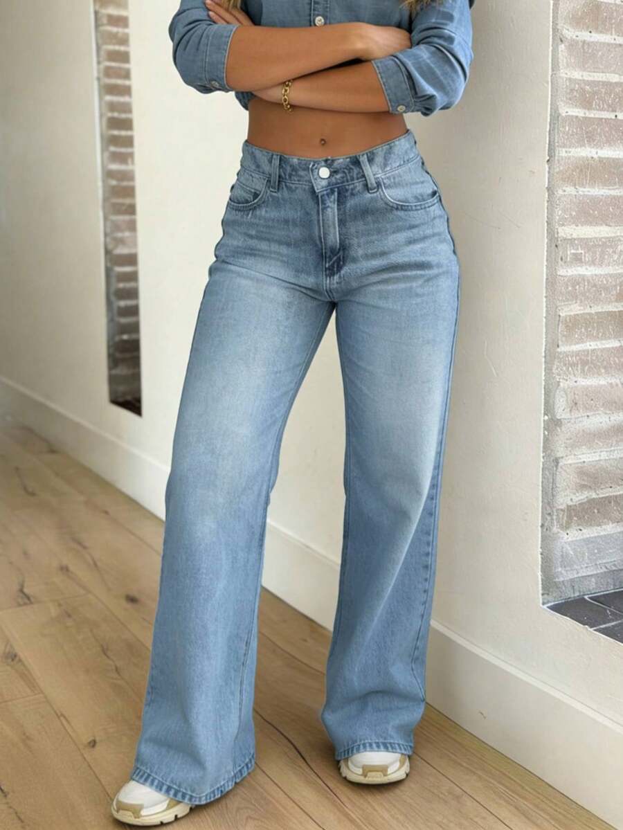 Chelsea Mid Rise Loose Straight Leg Boyfriend Jeans - Medium Wash