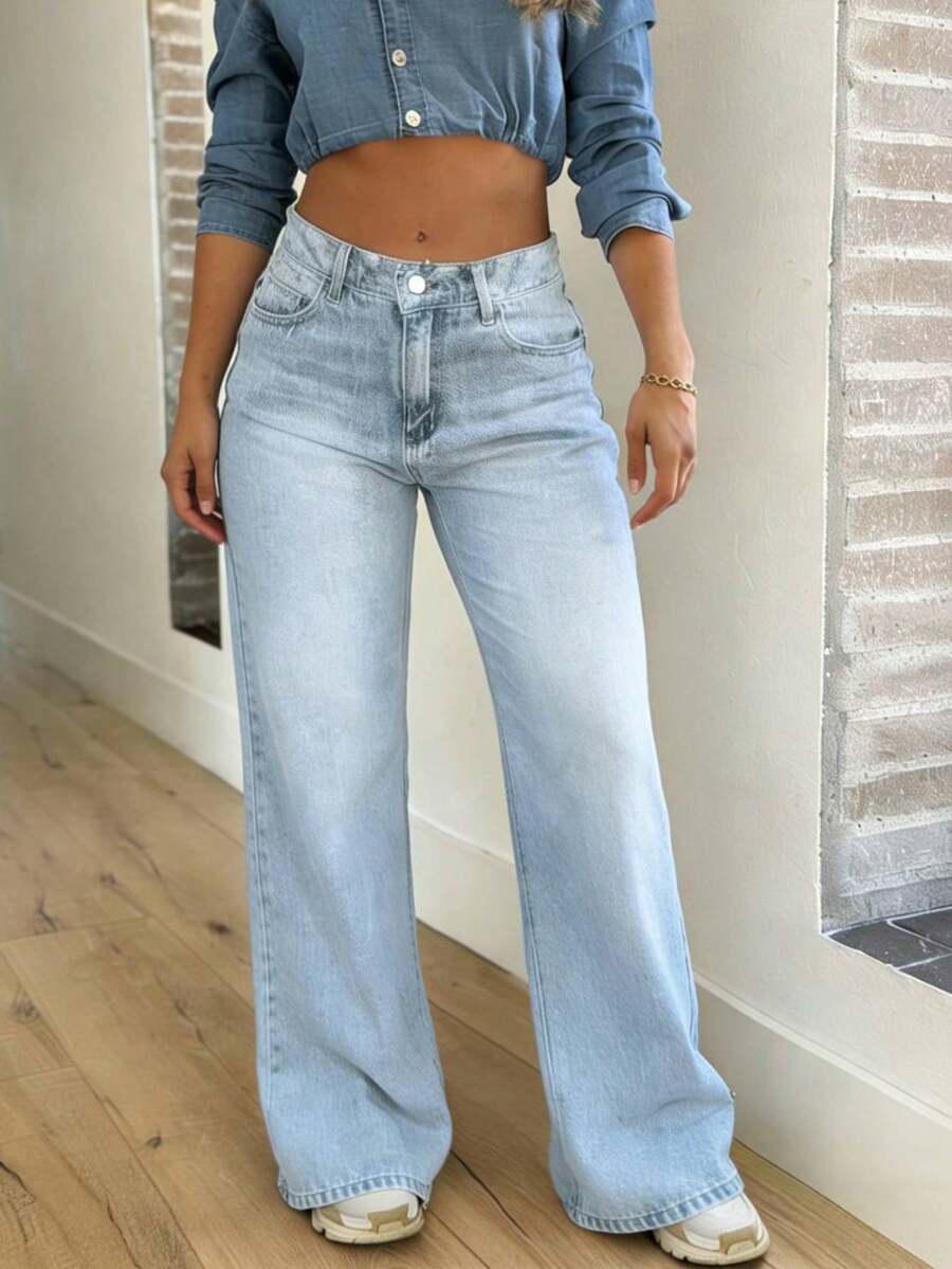 Chelsea Mid Rise Loose Straight Leg Boyfriend Jeans
