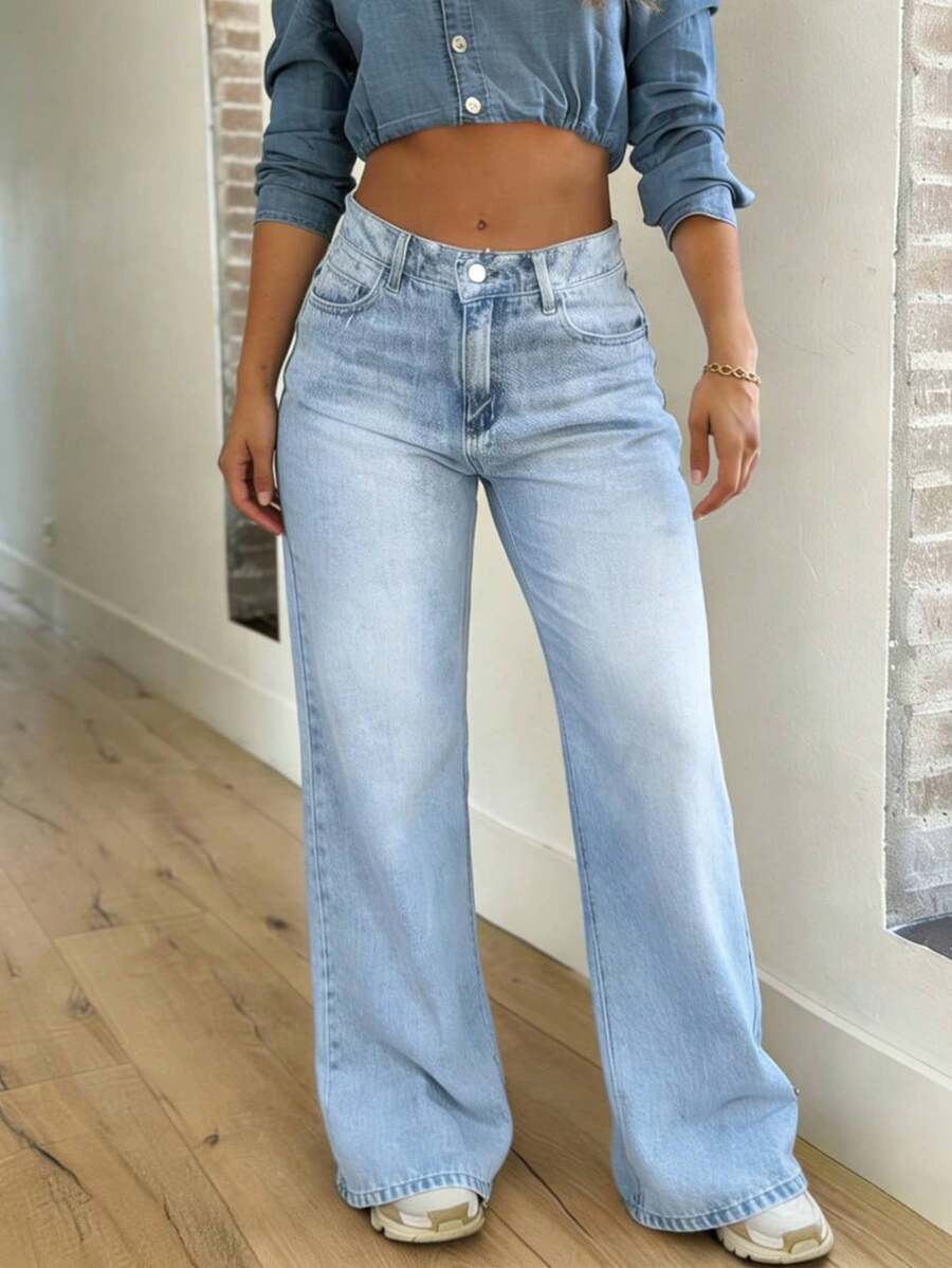 Chelsea Mid Rise Loose Straight Leg Boyfriend Jeans