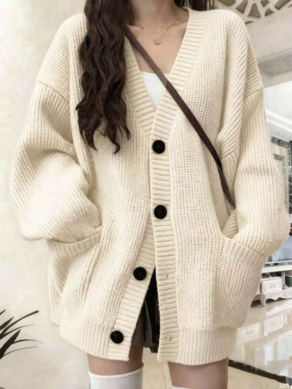 Bettina Oversized Chunky Cardigan with V Neck and Pockets - Cream