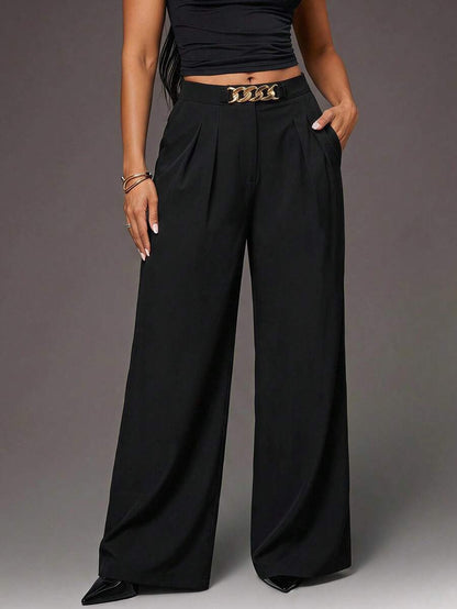 Theodora High Waist Pleated Oversized Wide Leg Suit Trousers - Black with Gold Chain