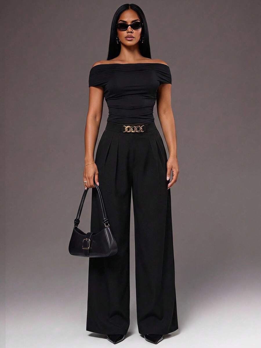 Theodora High Waist Pleated Oversized Wide Leg Suit Trousers - Black with Gold Chain